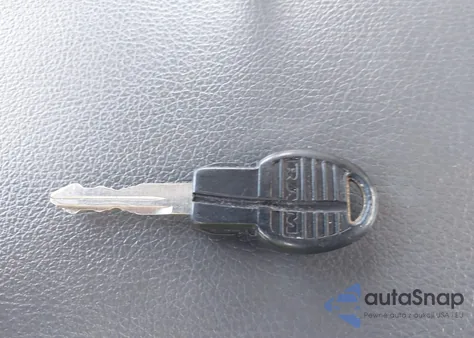 2018 Ram 1500 Tradesman 4X4 6'4 Box from USA, damaged, VIN 1C6RR7FT0JS232912